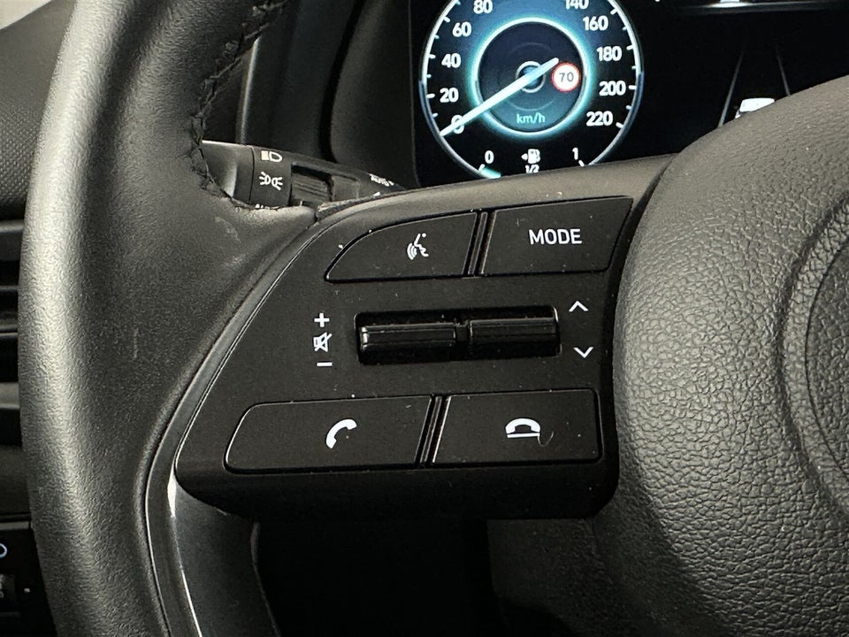 Hyundai i20 1,0 T-GDi Essential DCT 5d