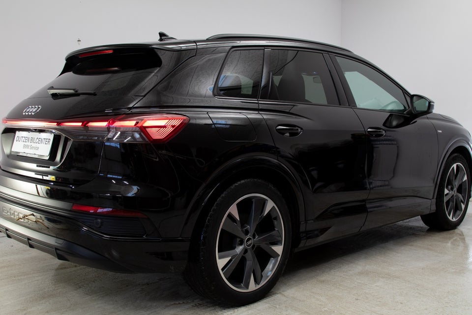 Audi Q4 e-tron 40 S-line 5d