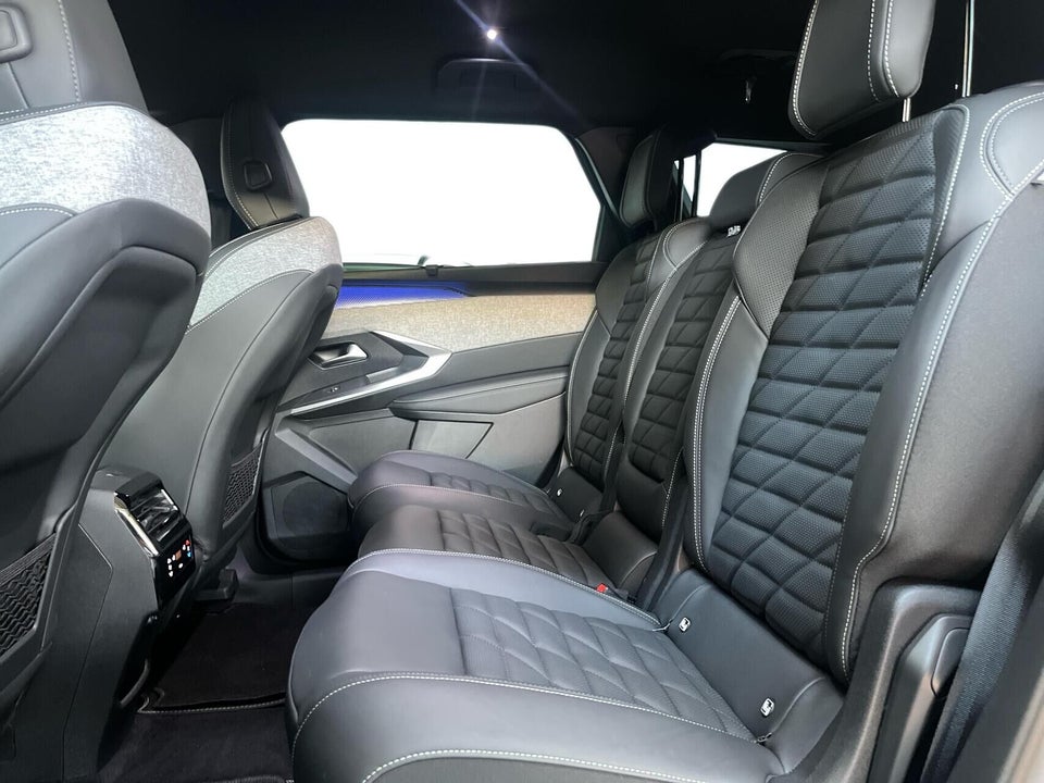 Peugeot e-5008 77 GT Pack 7prs 5d