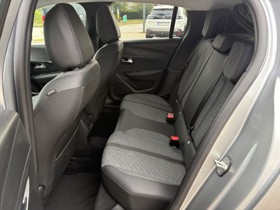 Peugeot 208 1,2 PureTech 100 Allure+ 5d
