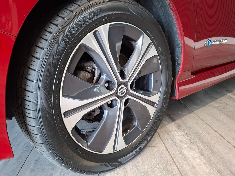 Nissan Leaf 40 Acenta 5d