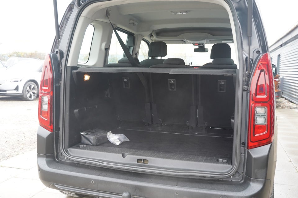 Citroën Berlingo 1,5 BlueHDi 130 Feel EAT8 5d