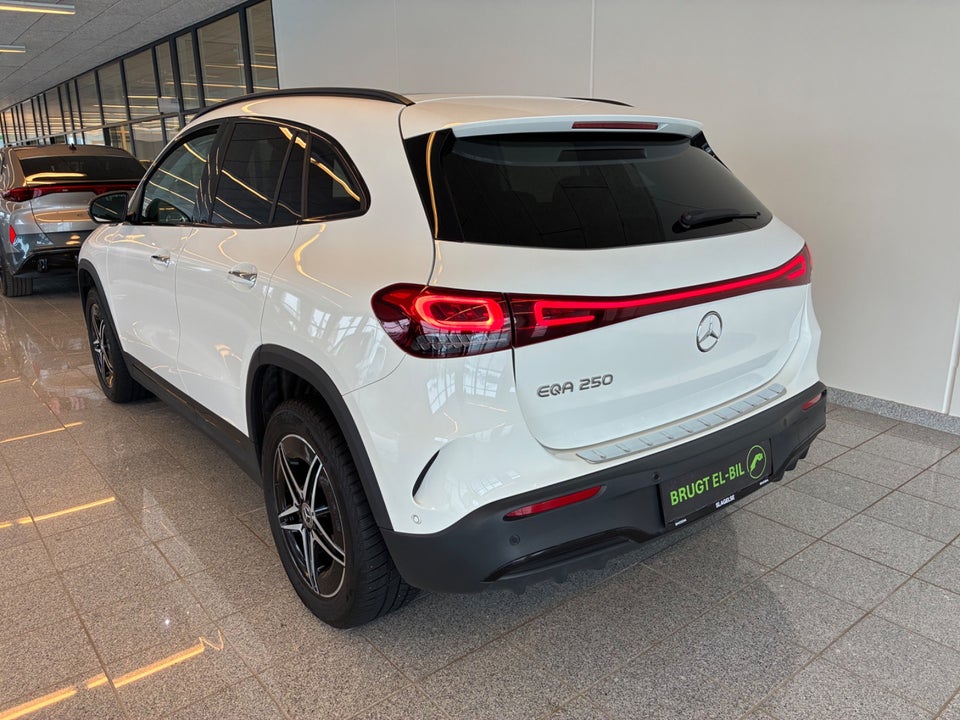 Mercedes EQA250 AMG Line 5d