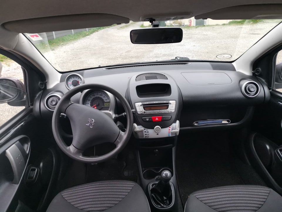 Peugeot 107 1,0 Active 5d