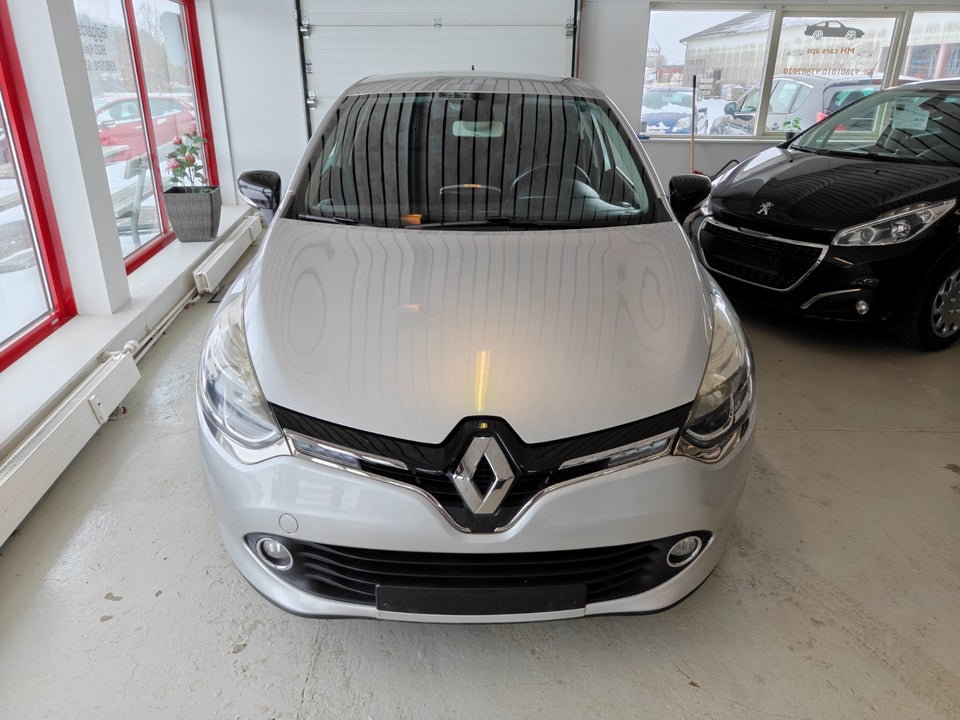 Renault Clio IV 0,9 TCe 90 Expression 5d