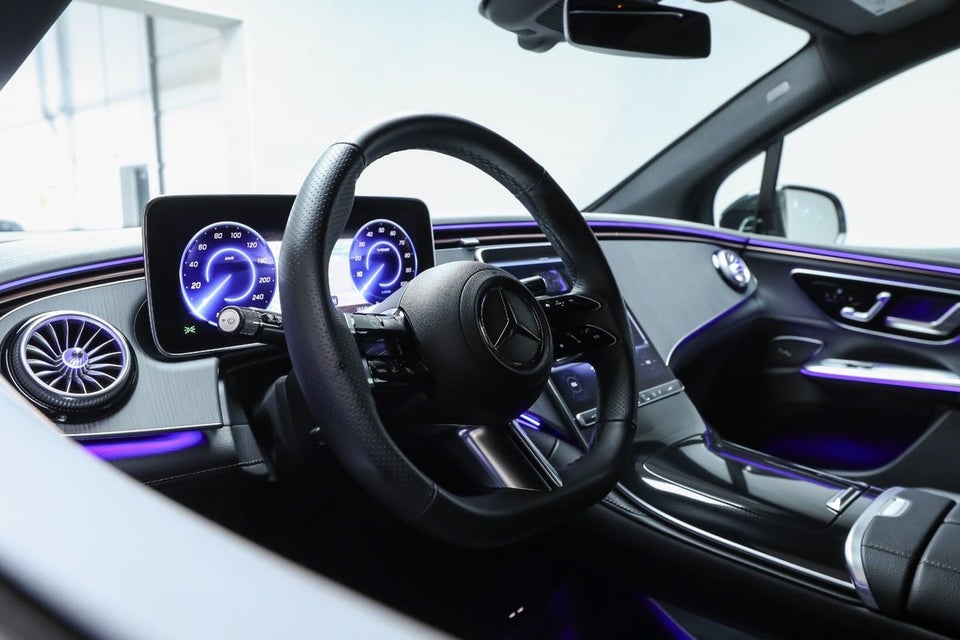 Mercedes EQE350 SUV Advance Plus 4Matic Van 5d