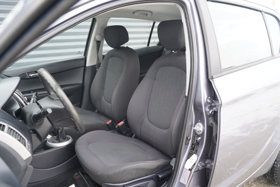 Hyundai i20 1,25 Classic 5d