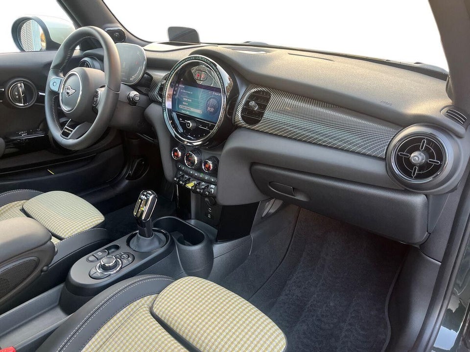 MINI Cooper SE Resolute Edition 3d