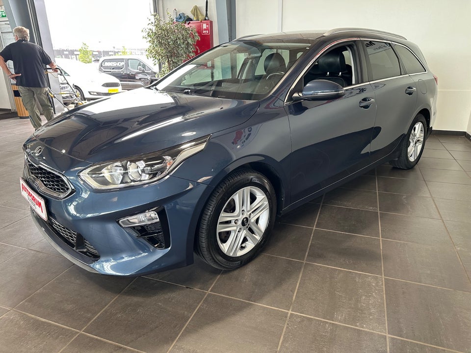 Kia Ceed 1,5 T-GDi mHEV Comfort Upgrade DCT 5d