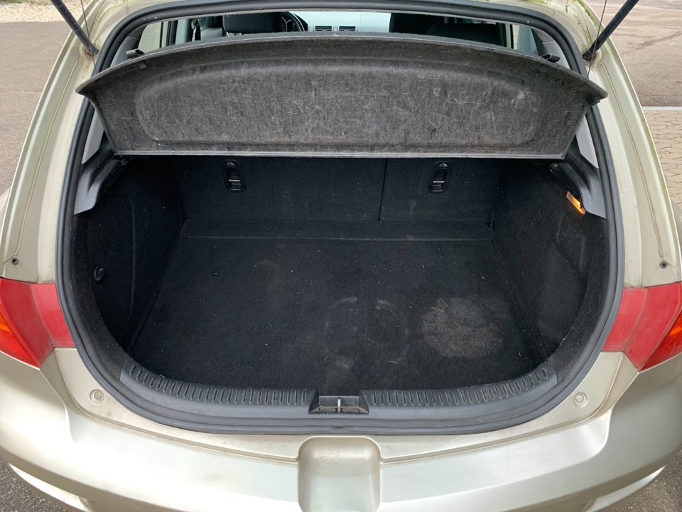 Mazda 3 1,6 Touring+ 5d