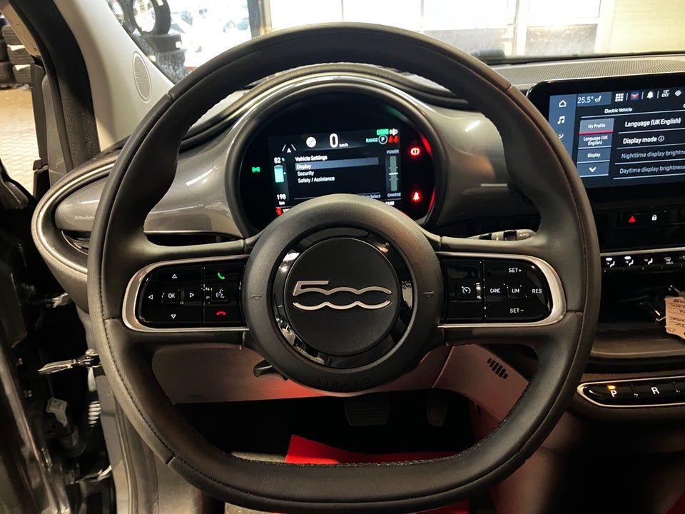 Fiat 500e 42 Icon 3d