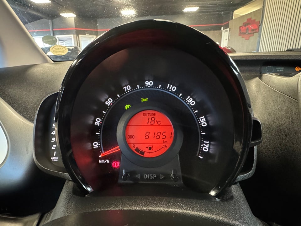 Toyota Aygo 1,0 VVT-i x-press 5d