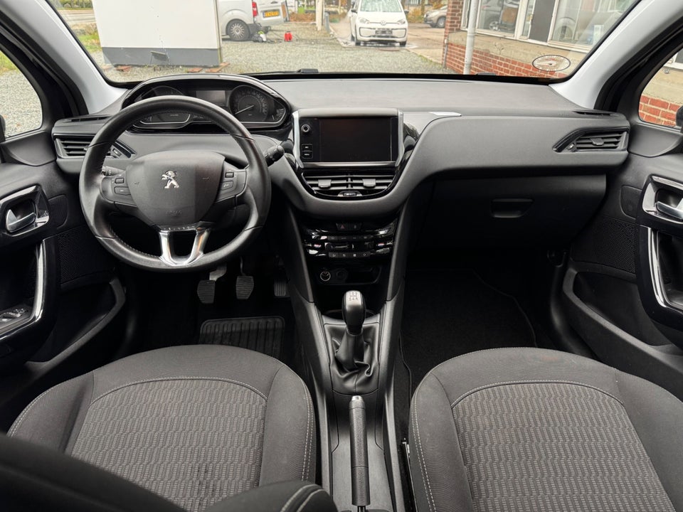 Peugeot 208 1,6 BlueHDi 100 Envy 5d