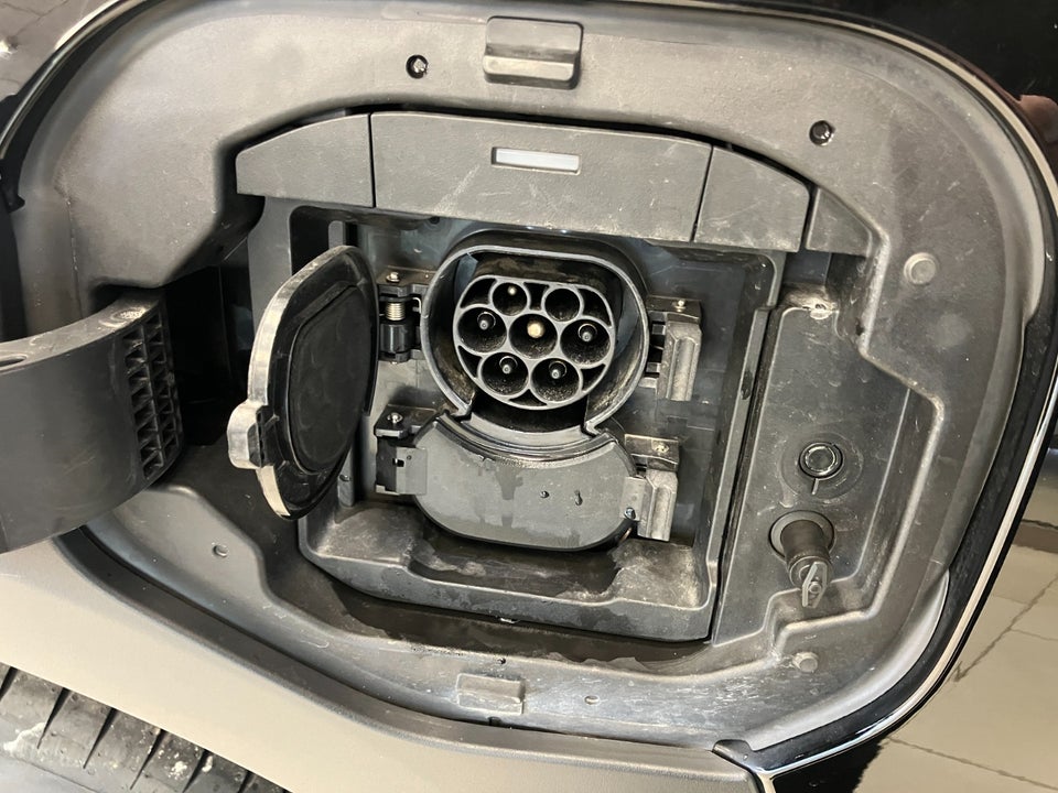 Toyota bZ4X Executive 5d