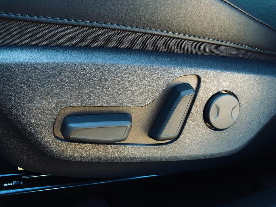 Kia Niro 64 EV Upgrade 5d