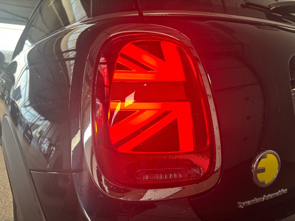 MINI Cooper SE Camden Edition 3d