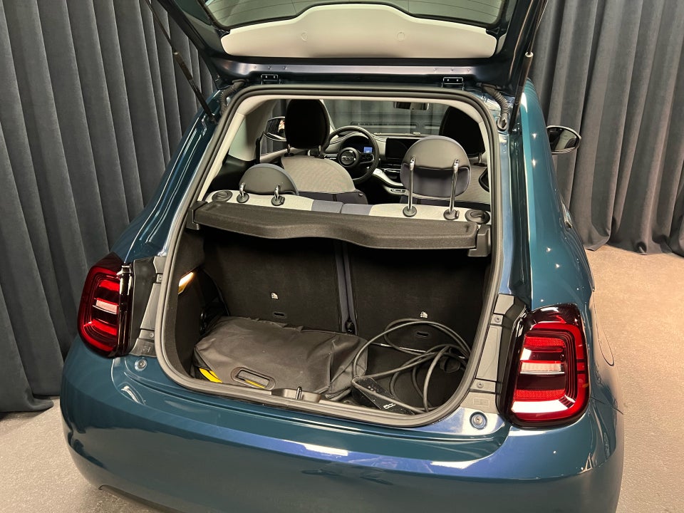 Fiat 500e 42 Icon Plus 3d