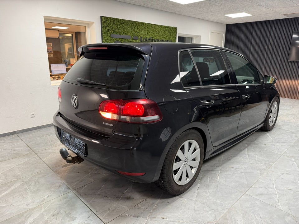 VW Golf VI 1,6 TDi 105 BlueMotion 5d