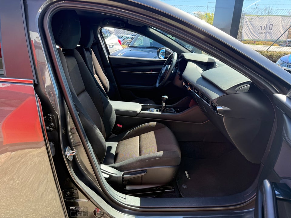 Mazda 3 2,0 e-SkyActiv-G 150 Sky 5d