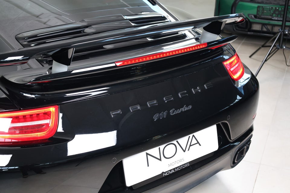Porsche 911 Turbo 3,8 Coupé PDK 2d