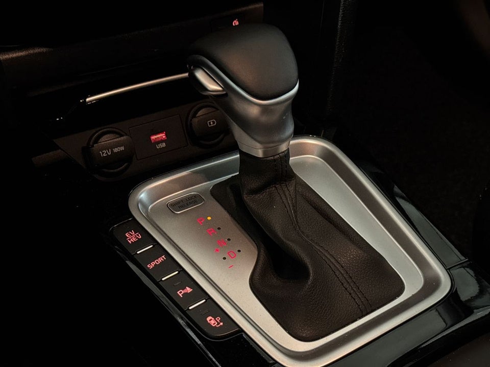 Kia XCeed 1,6 PHEV Upgrade Intro DCT 5d