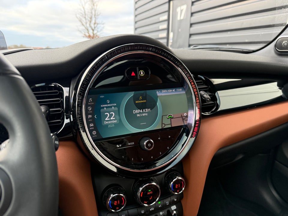 MINI Cooper SE Classic Trim 3d