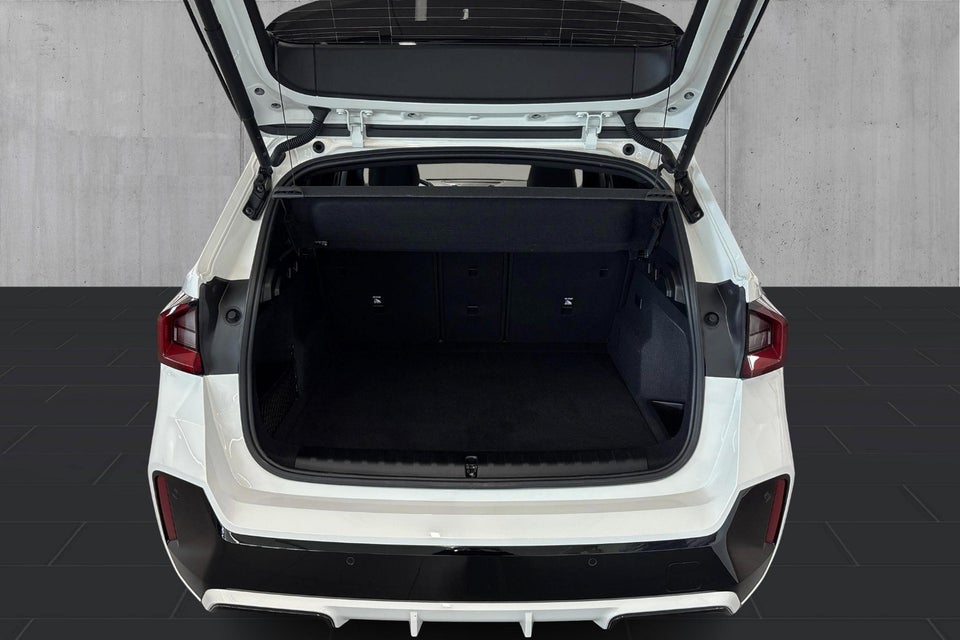 BMW iX1 eDrive20 M-Sport 5d