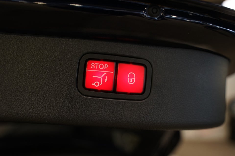 Mercedes C300 e 2,0 AMG Line stc. aut. 5d