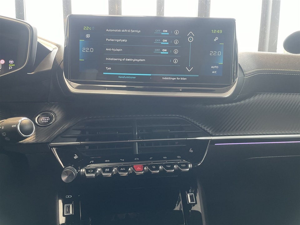 Peugeot e-208 50 GT 5d