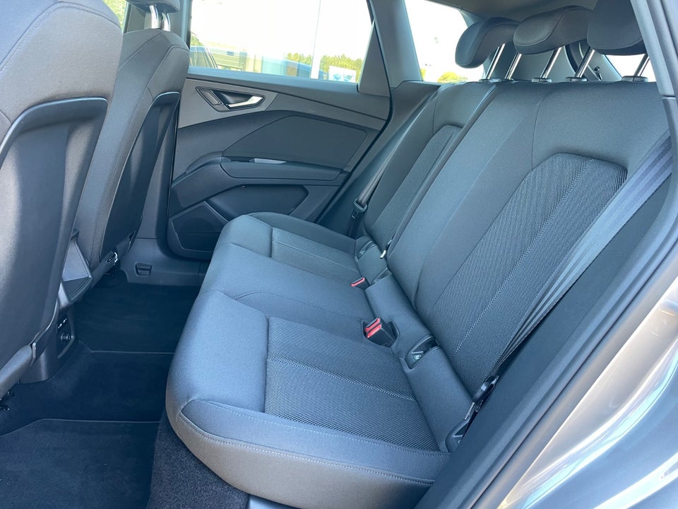 Audi Q4 e-tron 40 Attitude 5d