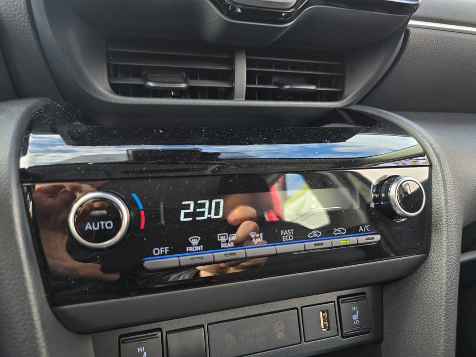 Toyota Yaris Cross 1,5 Hybrid Active e-CVT 5d