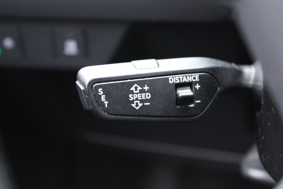 Audi Q4 e-tron 45 S-line quattro 5d