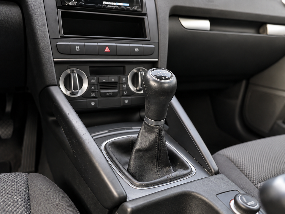Audi A3 1,6 Ambition 3d