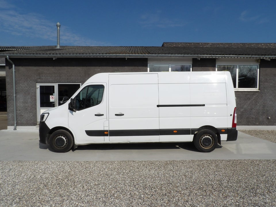 Renault Master IV T35 2,3 dCi 180 L3H3 Kassevogn