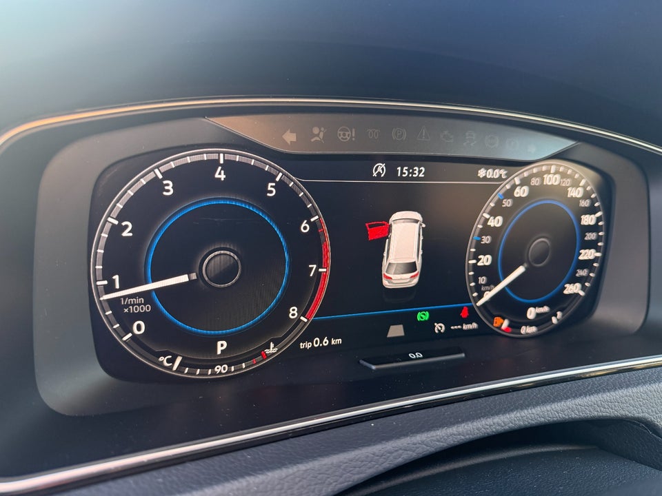 VW Golf VII 1,5 TSi 150 Highline Variant DSG 5d