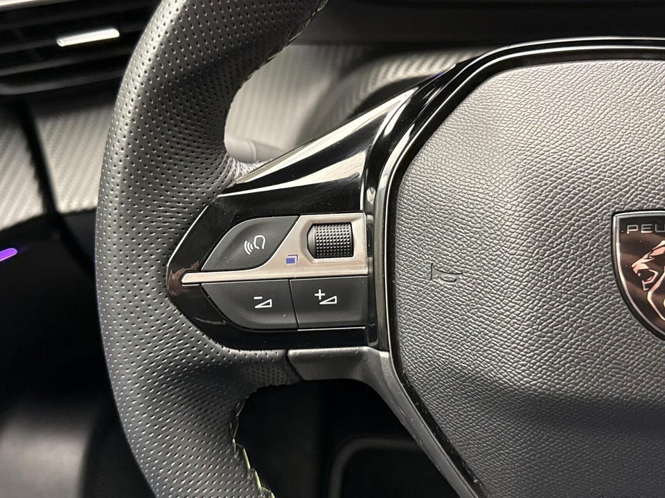 Peugeot e-2008 54 GT 5d