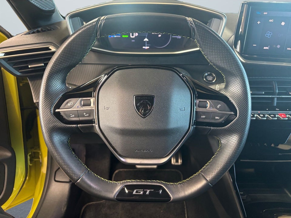 Peugeot e-208 54 GT 5d