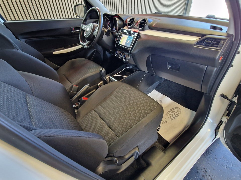 Suzuki Swift 1,2 mHybrid Exclusive 5d