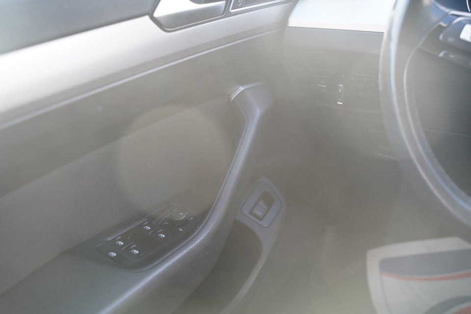 VW Passat 1,4 TSi 150 Comfortline+ DSG 4d