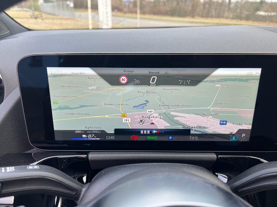 Mercedes EQA300 Progressive 4Matic 5d