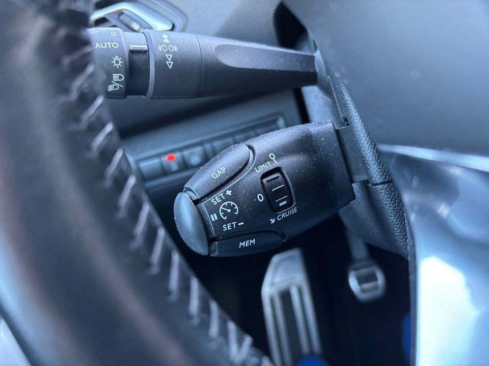 Peugeot 308 1,5 BlueHDi 130 Allure Pack SW 5d