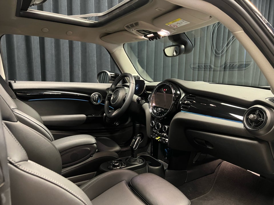 MINI Cooper SE Edition Premium Plus 3d