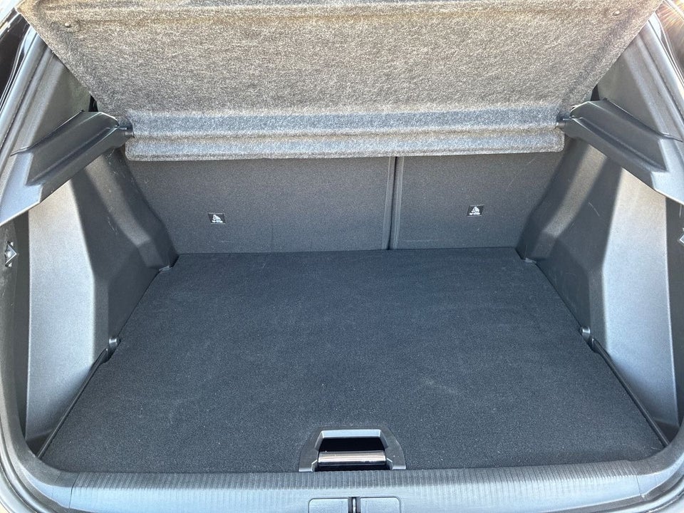 Peugeot e-2008 54 GT 5d