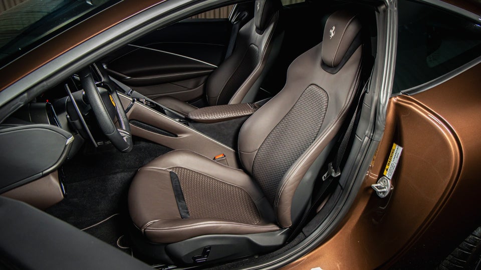 Ferrari Roma 3,9 DCT 2d