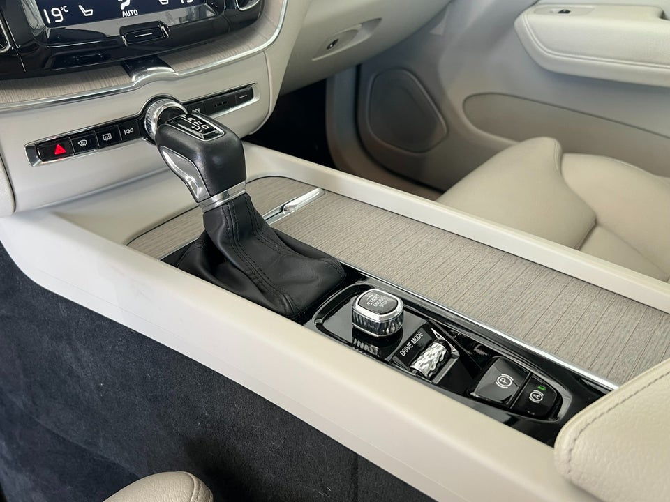 Volvo XC60 2,0 D4 190 Inscription aut. 5d