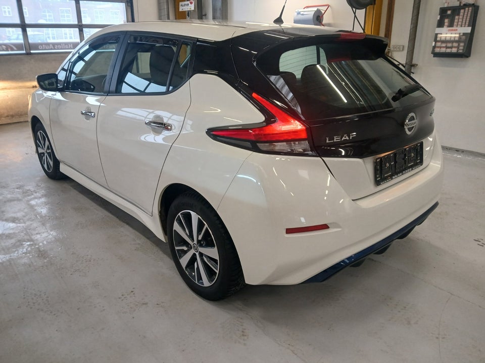 Nissan Leaf 39 Acenta 5d