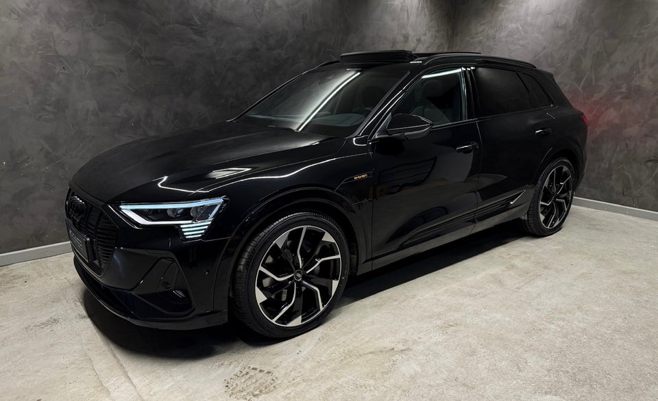 Audi e-tron 55 S-line quattro 5d