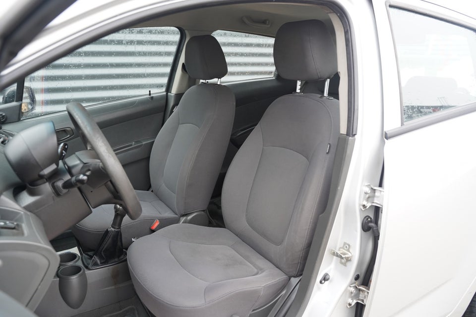 Chevrolet Spark 1,0 LS 5d