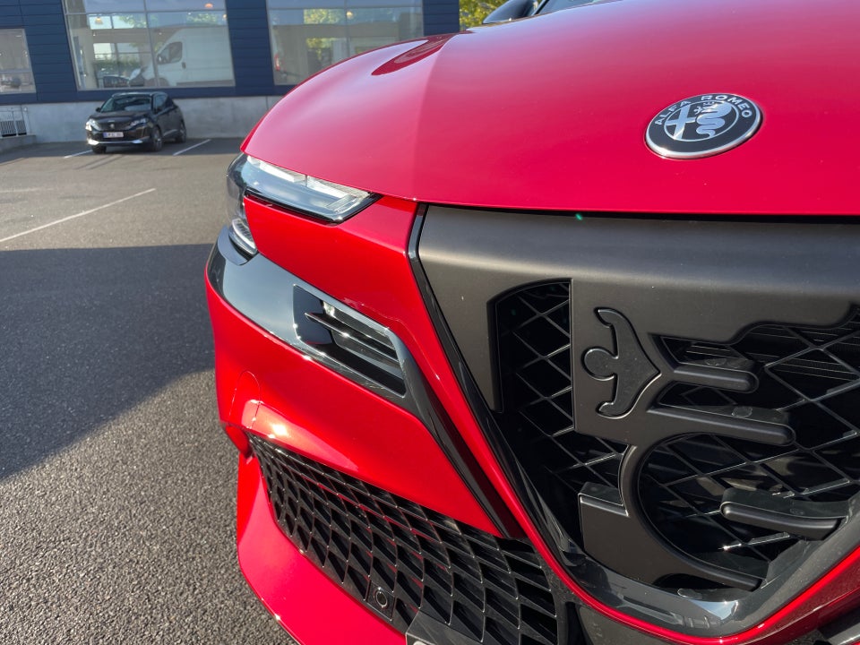 Alfa Romeo Junior Elettrica Veloce 5d