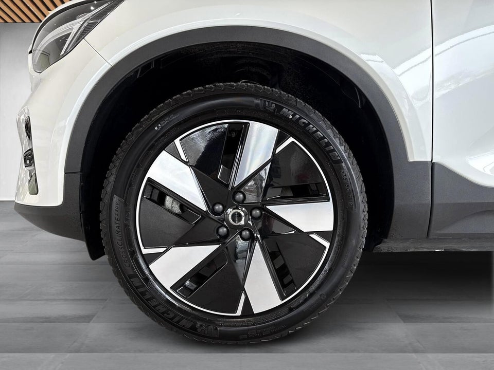 Volvo XC40 ReCharge Extended Range Plus 5d
